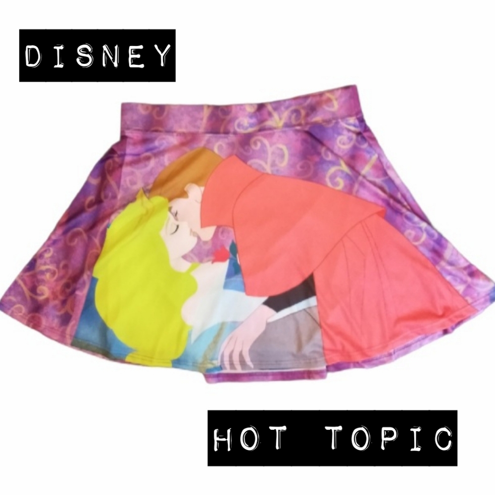 NWT Disney Sleeping Beauty Hot Topic Skirt - Picture 1 of 9